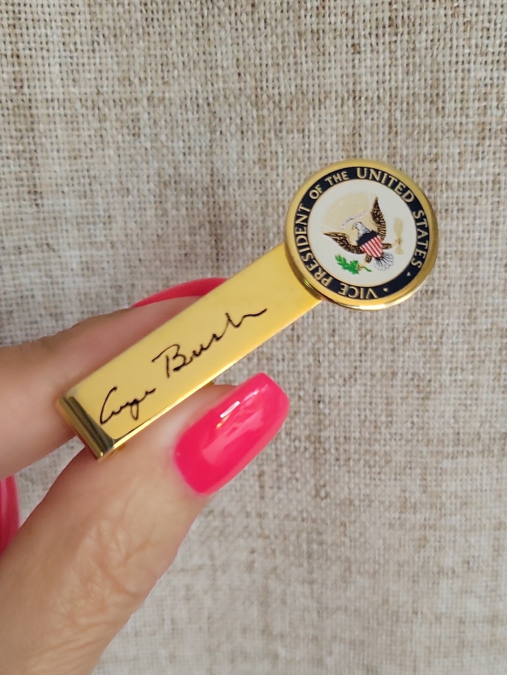 Vintage George H.W. Bush Vice Presidential Seal Tie Bar Clip Gold Tone